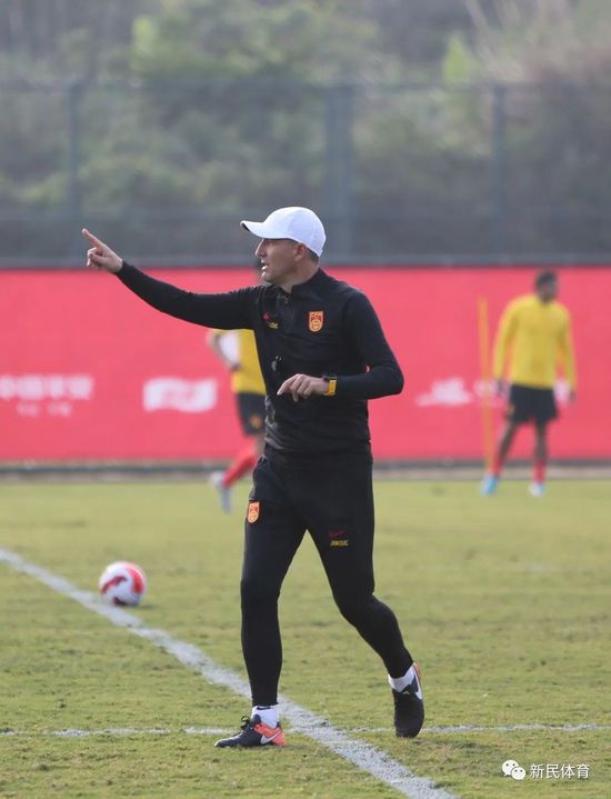 山村暴伦